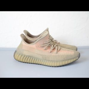 Yeezy 350 V2 Sand Taupe
